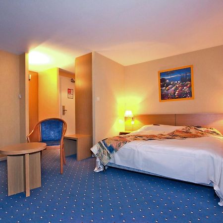 Mercure Hexagone Luxeuil Zewnętrze zdjęcie