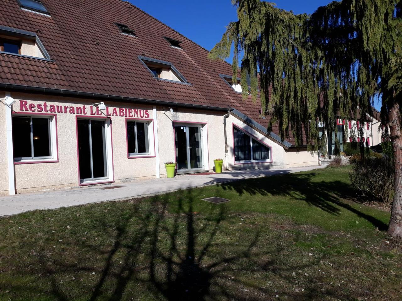 Mercure Hexagone Luxeuil Zewnętrze zdjęcie